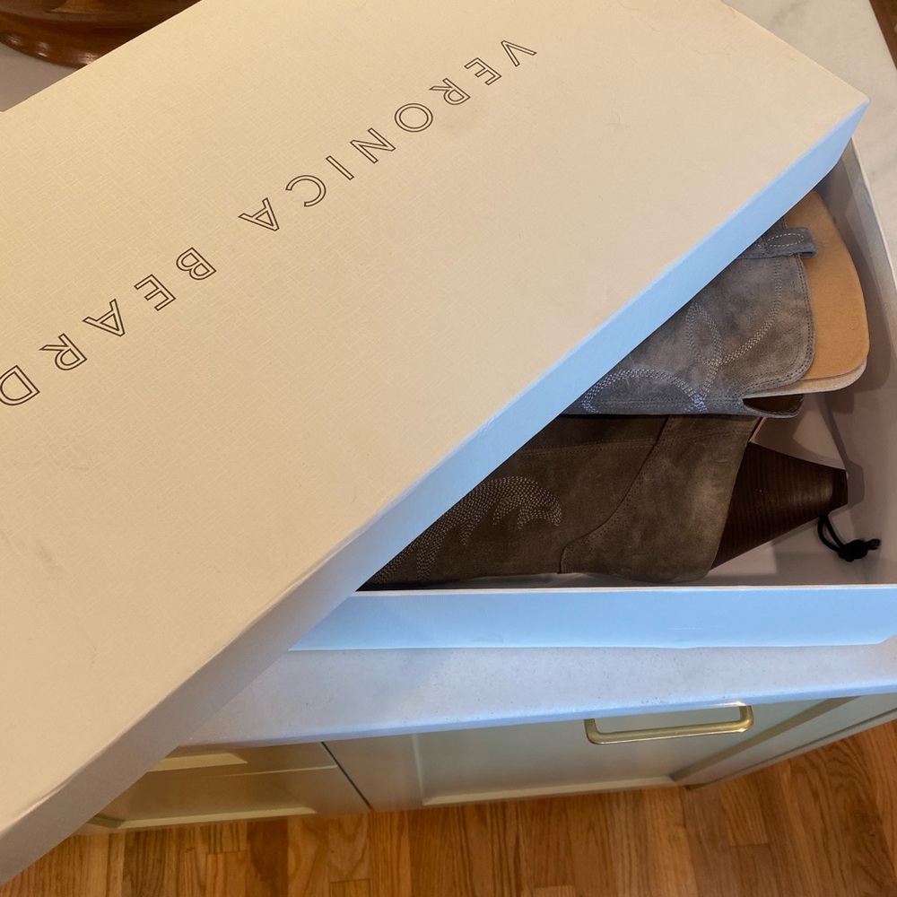NWT Veronica Beard Taupe Western Boots - Picture 4 of 5